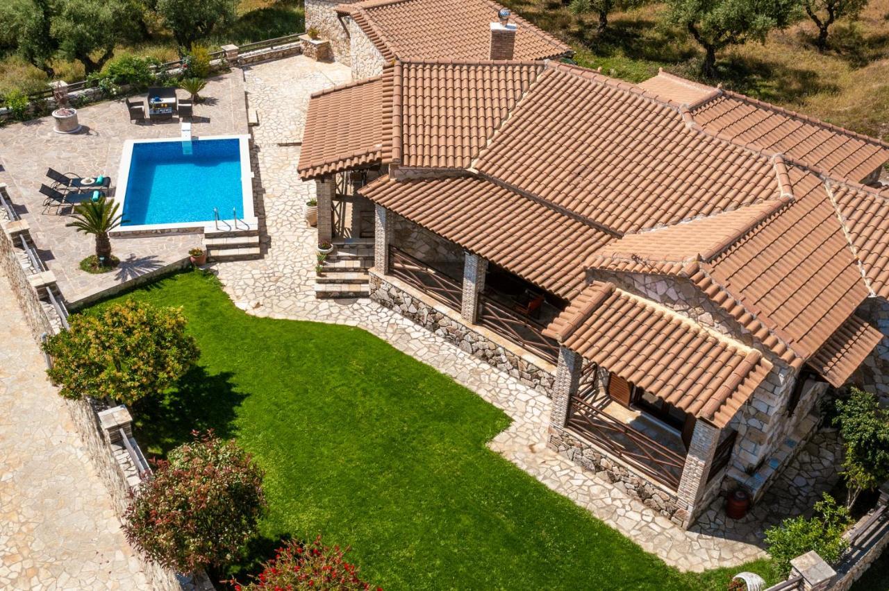 Villa La Isla With Private Pool Mouzákion Dış mekan fotoğraf