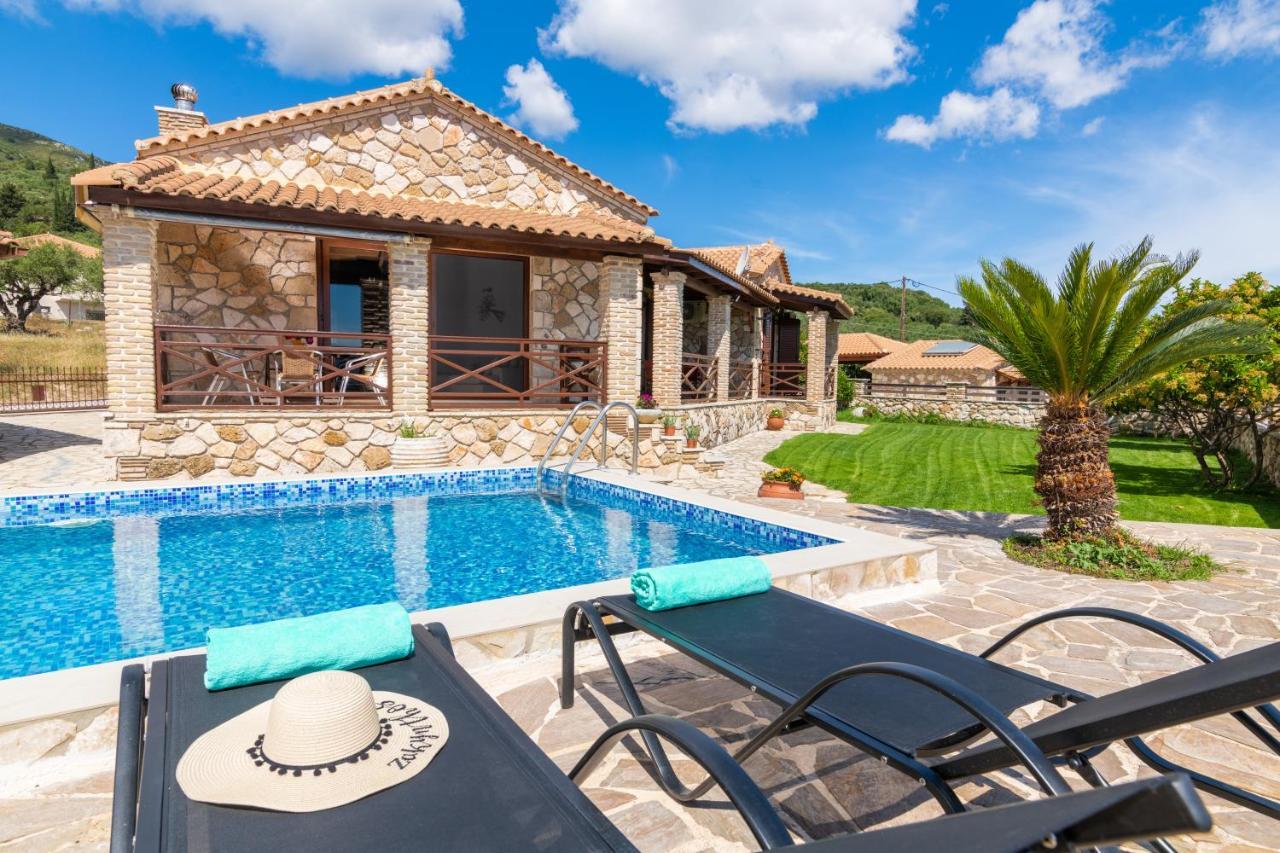 Villa La Isla With Private Pool Mouzákion Dış mekan fotoğraf