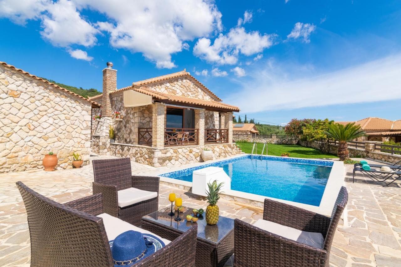 Villa La Isla With Private Pool Mouzákion Dış mekan fotoğraf